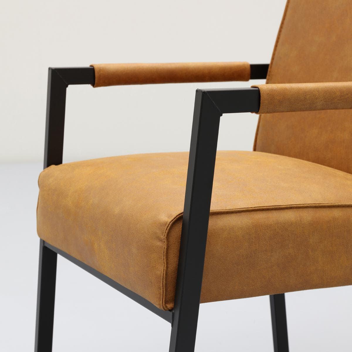 Eetkamerstoel Kenzo met metalen armleuning - 5