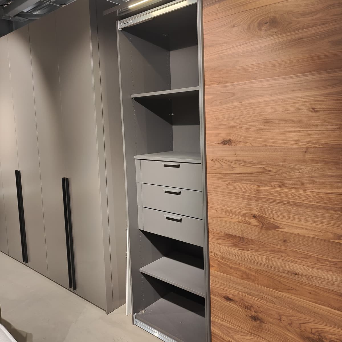 Showroommodel Loddenkemper schuifdeurkast - 4