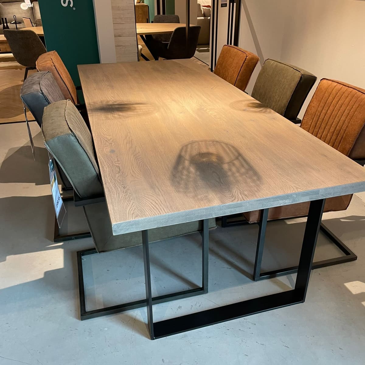 Showroommodel Eetkamertafel Zenica Recht - 1